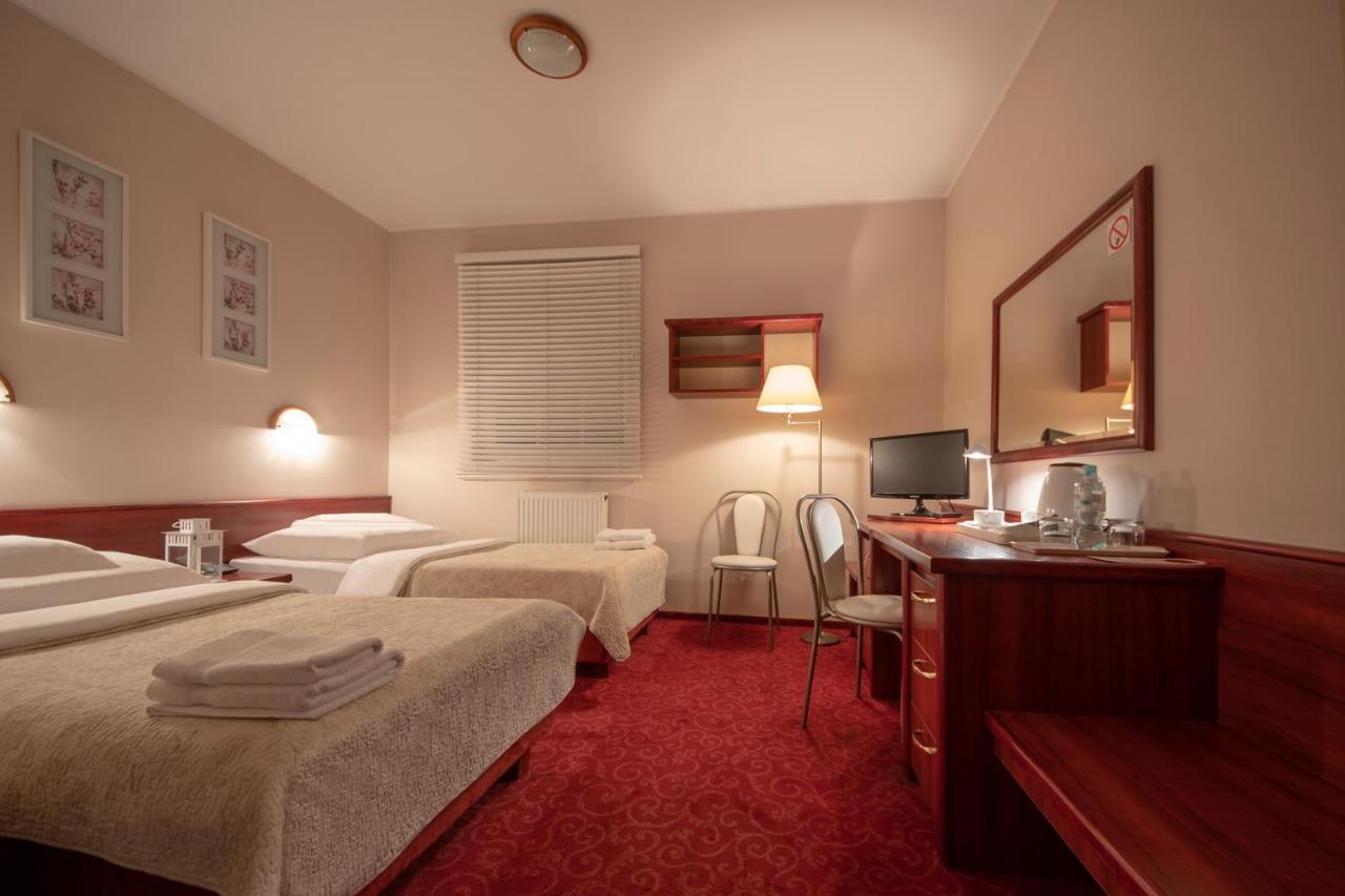 Koło Hotel Sara מראה חיצוני תמונה