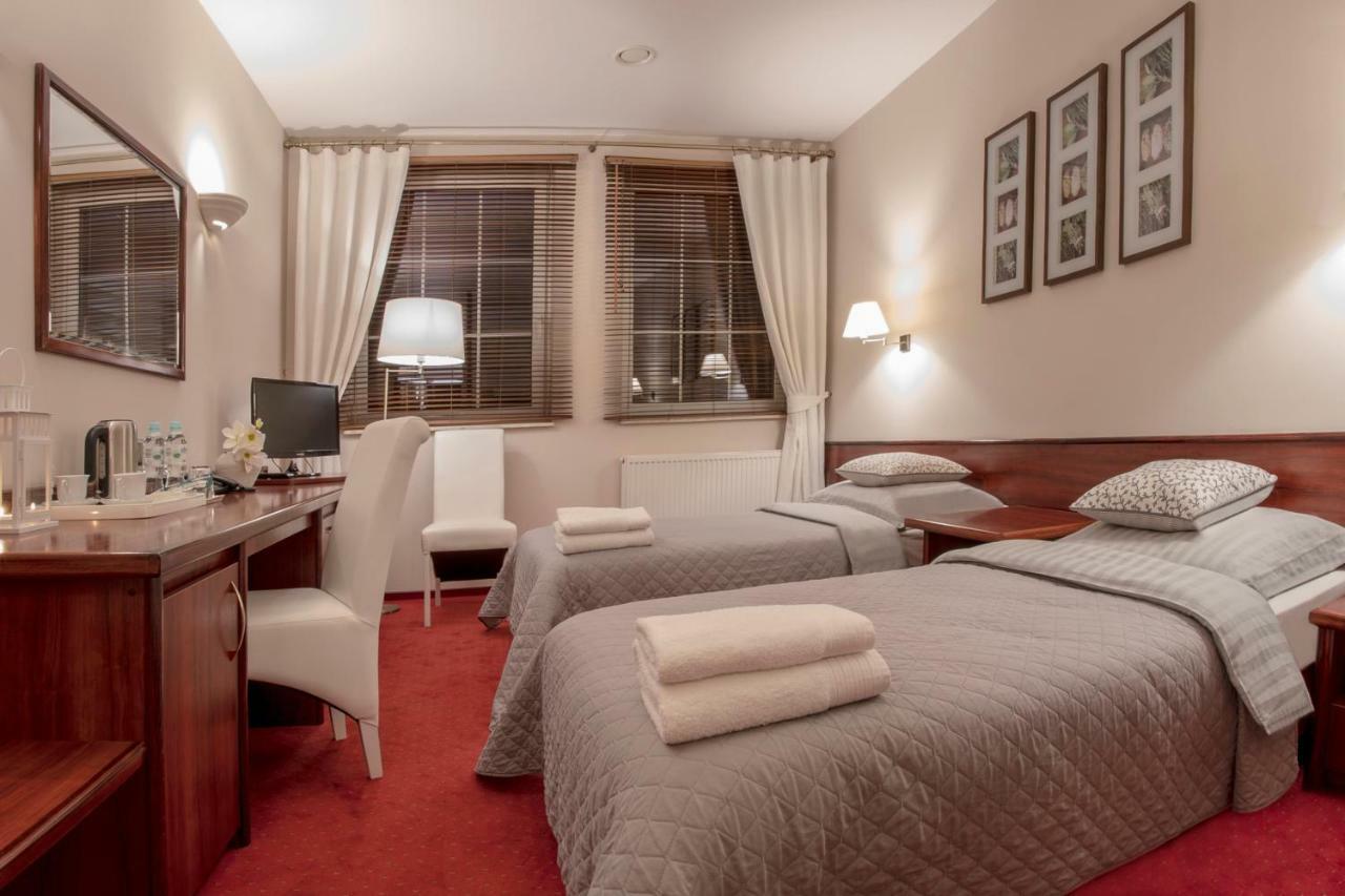 Koło Hotel Sara מראה חיצוני תמונה